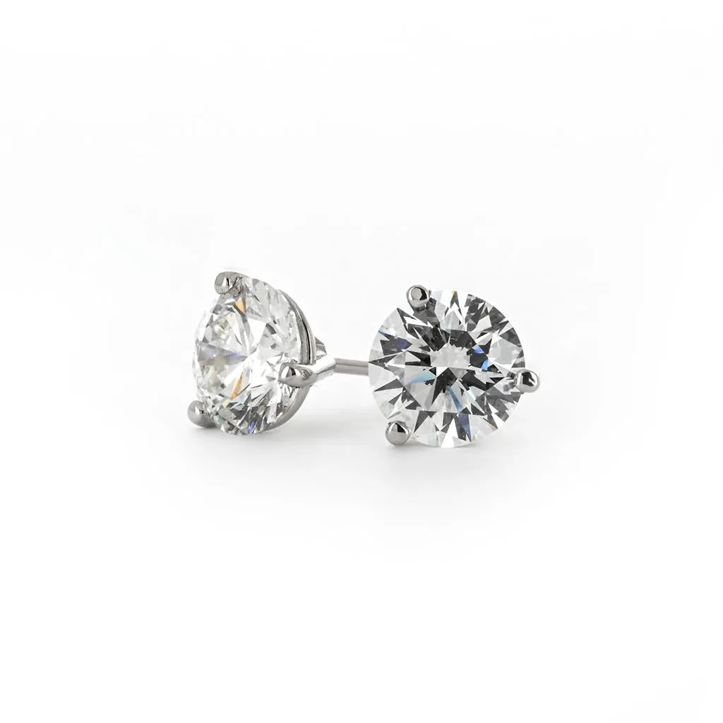 0.90ctw Diamond Stud Earrings - 3 Prong