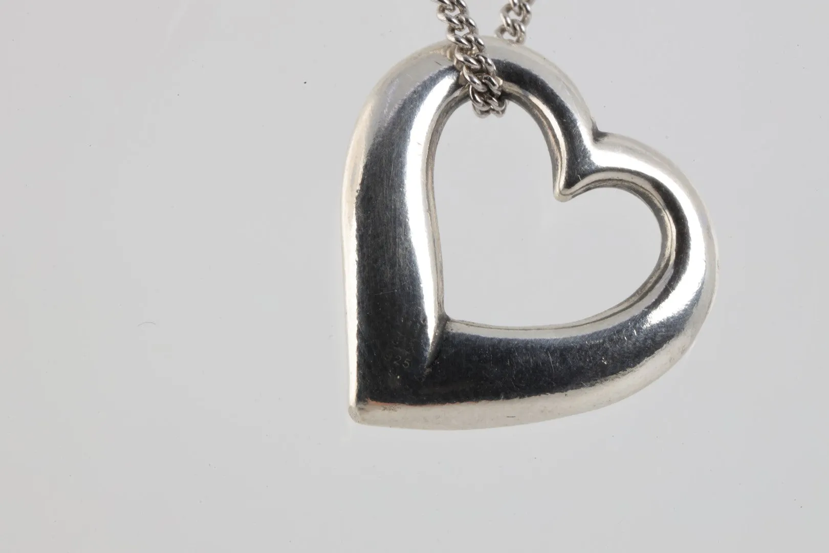 16'' James Avery 925 Silver Open Heart Pendant Necklace (7.69g.)