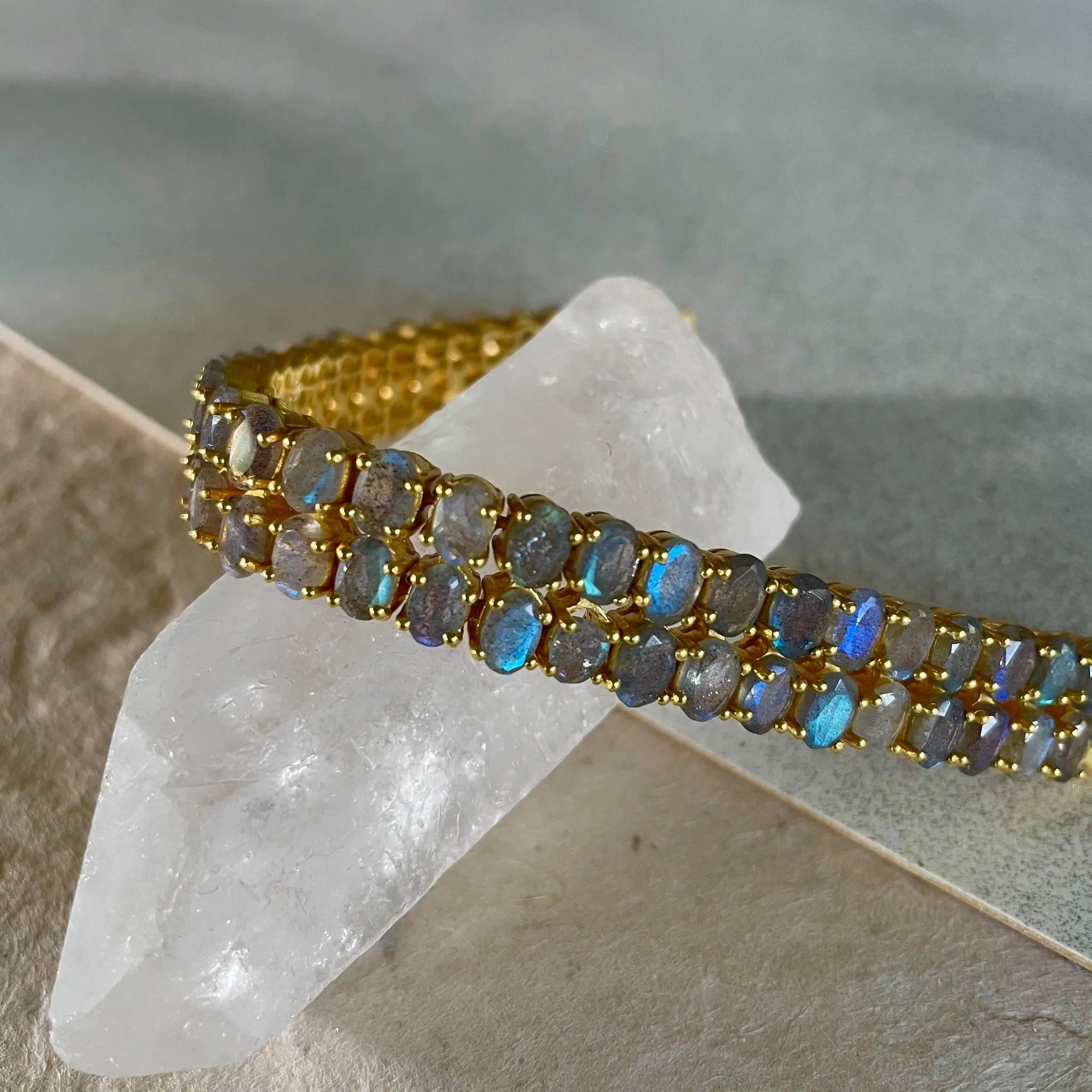 Amara Bracelet With Labradorite