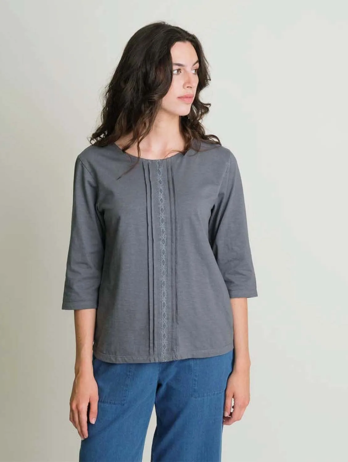 Amelia Organic Cotton Jersey Lacy Tee | Dove Grey