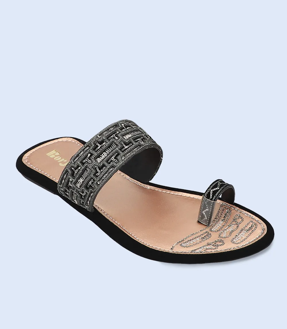 BW7222-BLACK-Women Virsa Chappal