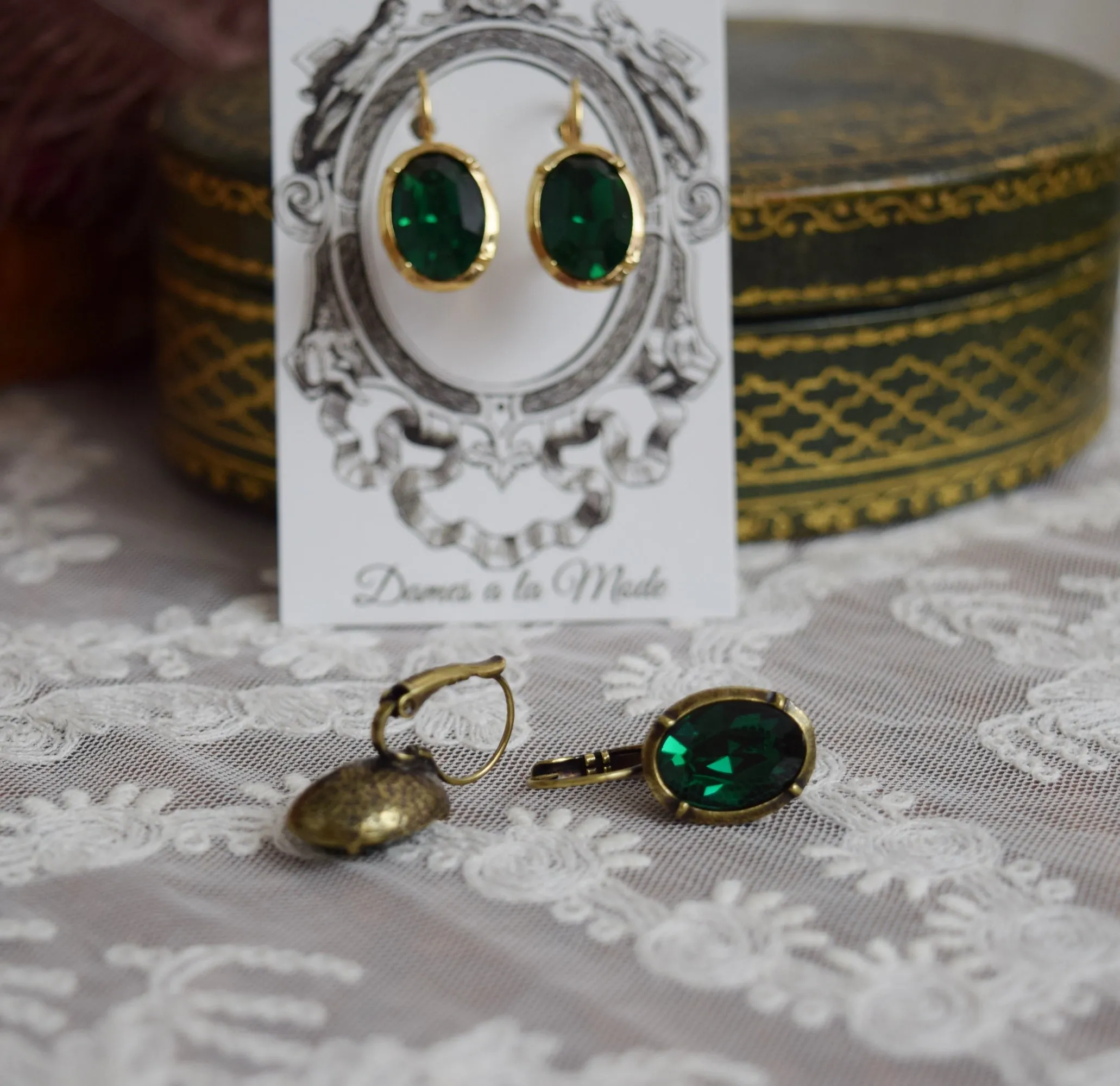 Emerald Swarovski Crystal Earrings - Medium Oval Collar Settings