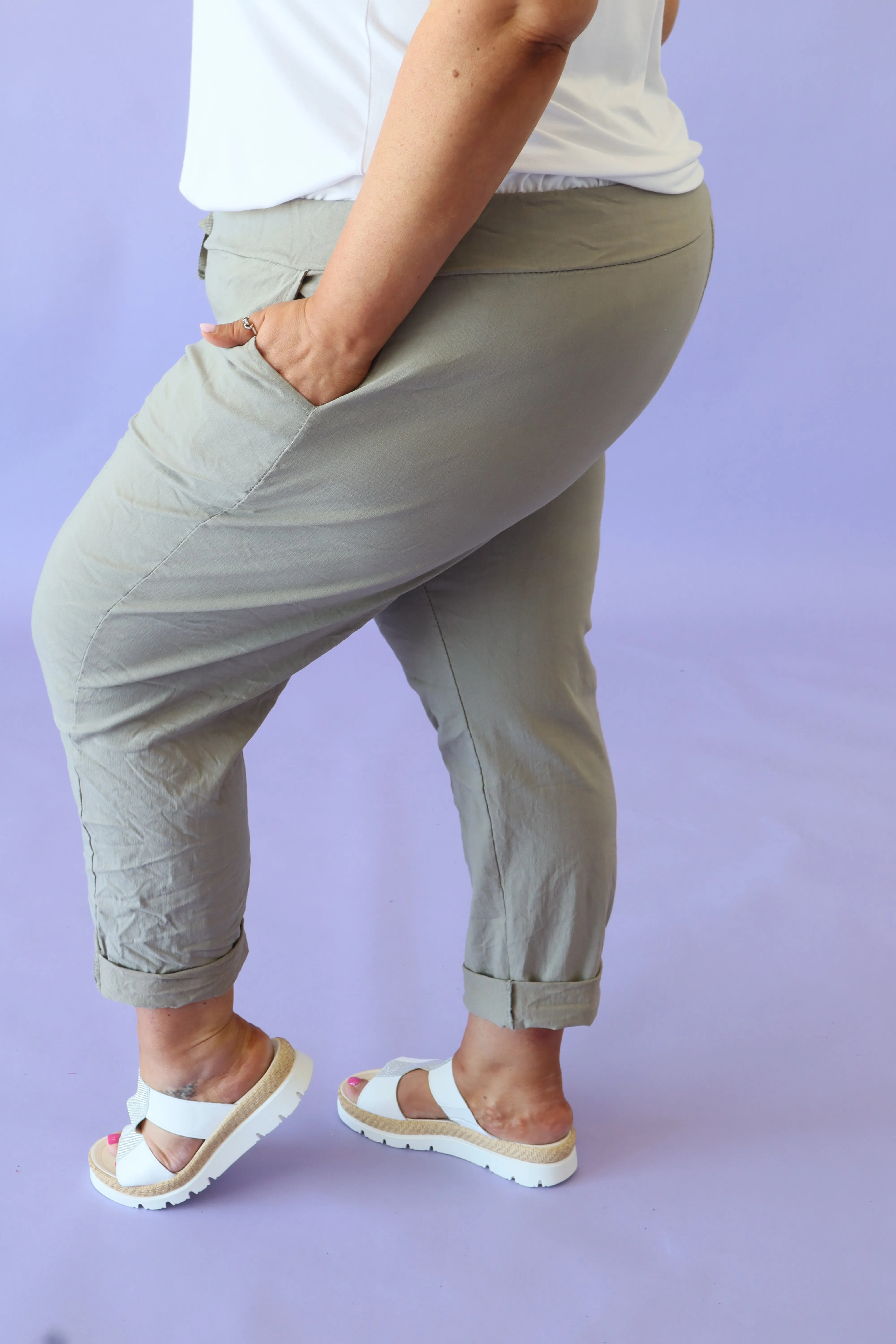 Grace Jogger in Tan