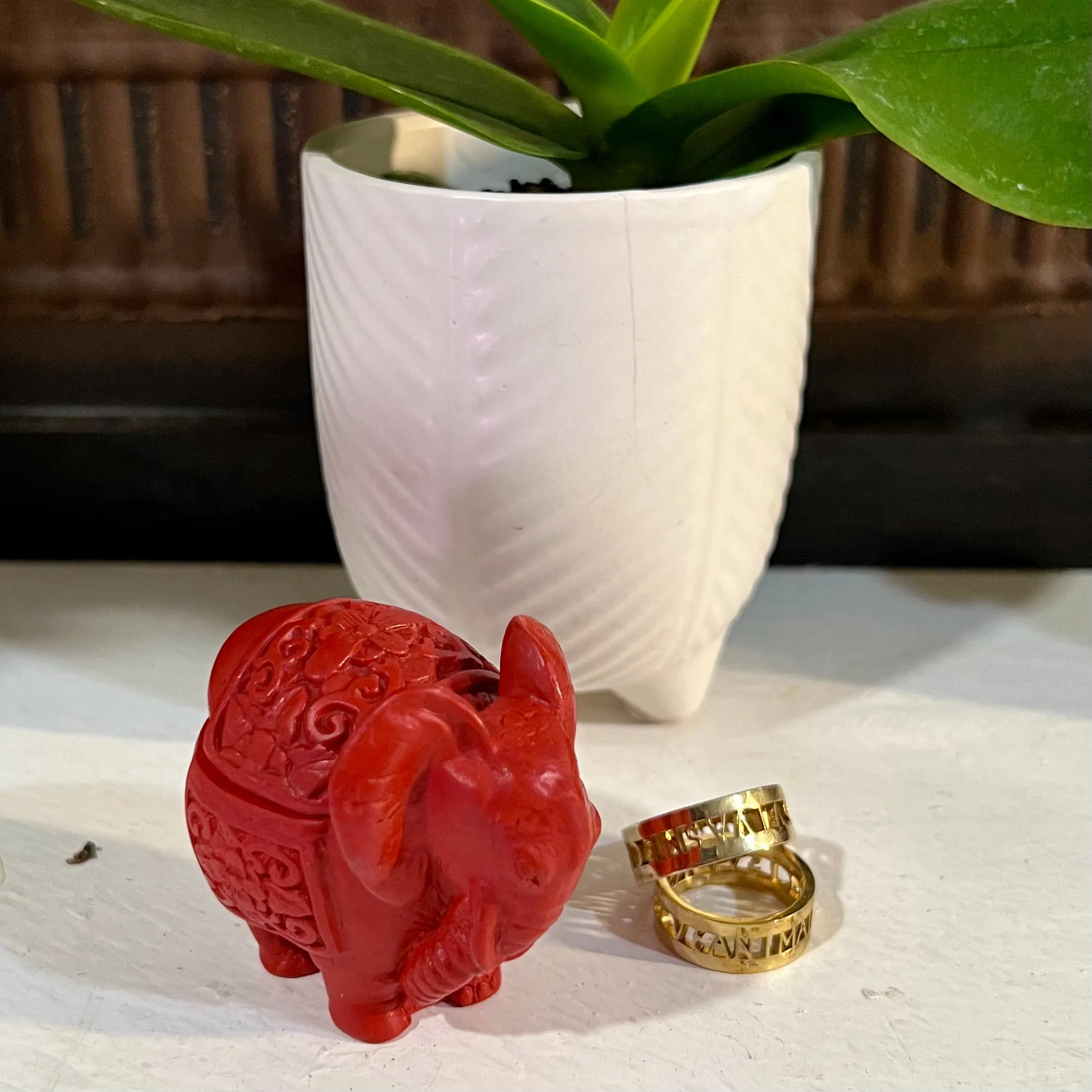 Imperial Cinnabar Miniature Elephant Box