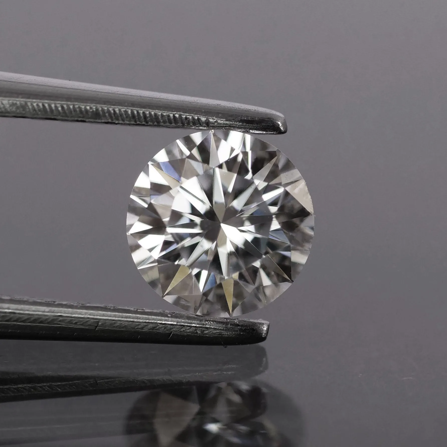 Order #3089: Lab grown diamond | IGI certificate, round cut 5mm, D color, VVS, 0.5 ct