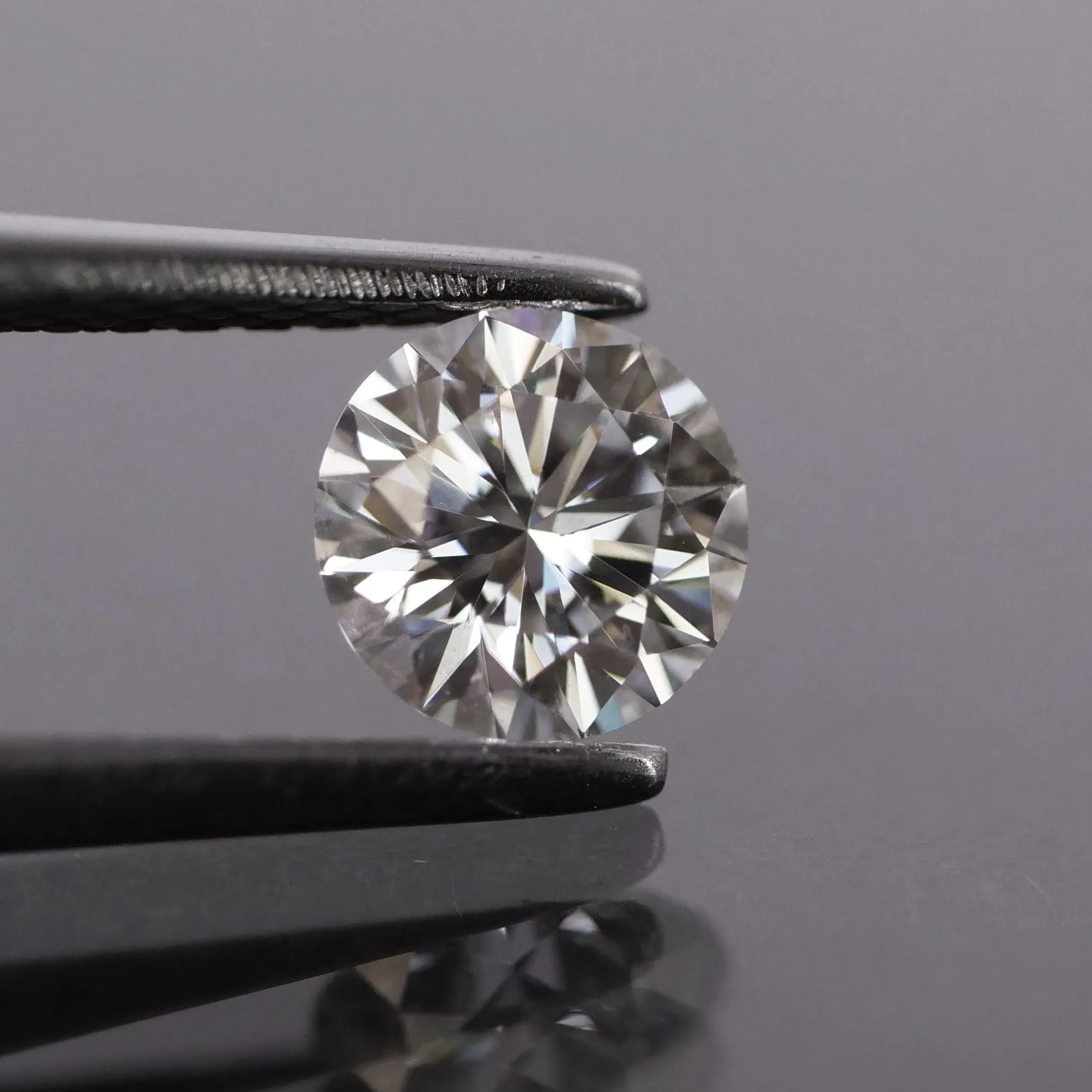 Order #3089: Lab grown diamond | IGI certificate, round cut 5mm, D color, VVS, 0.5 ct