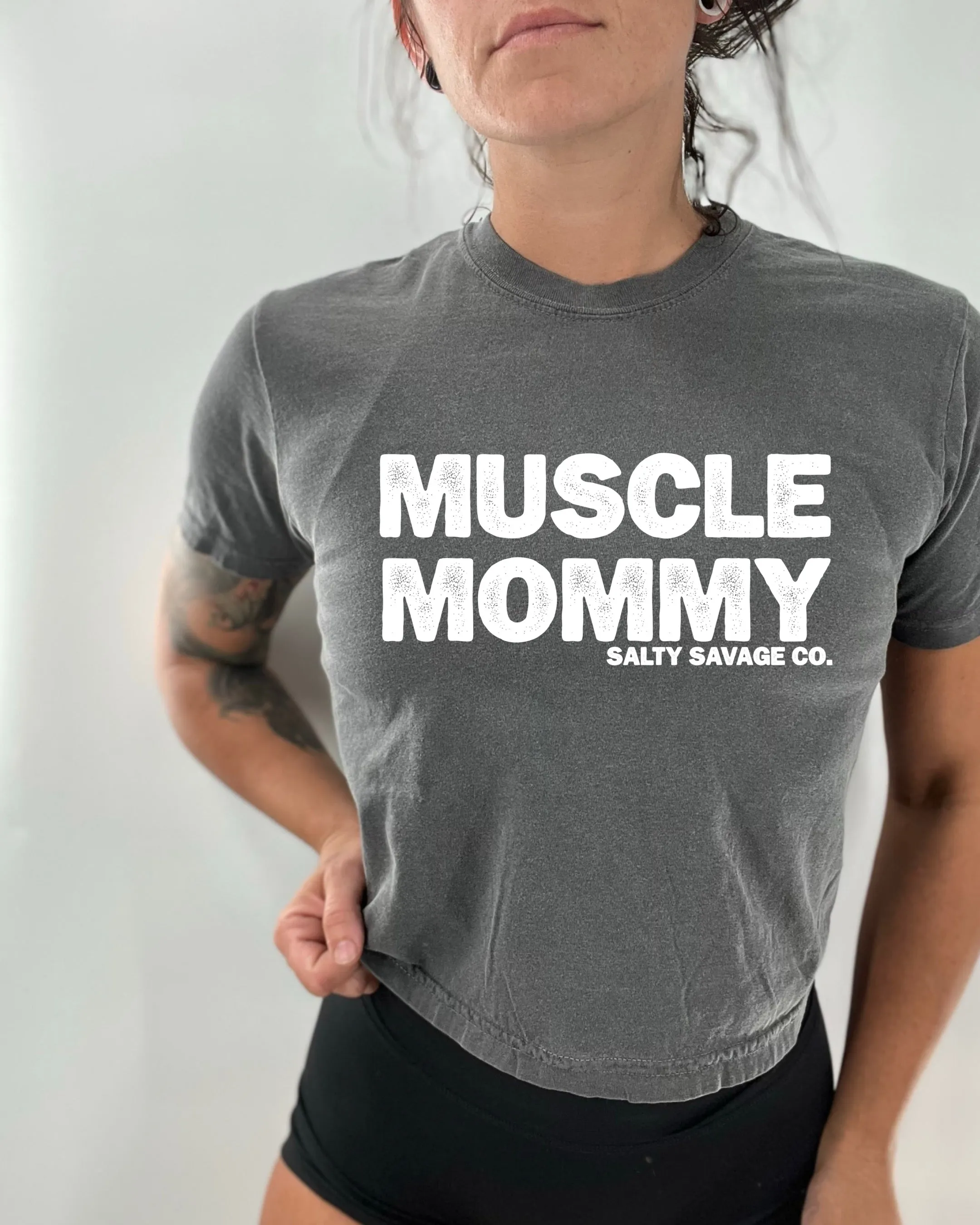 Salty Savage Ladies "MUSCLE MOMMY" Mineral Washed Crop Tee